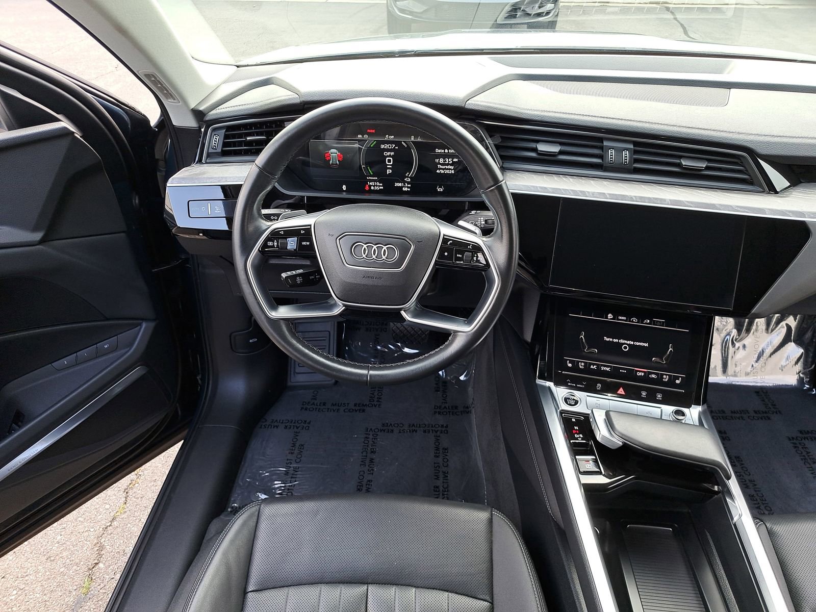 Used 2024 Audi Q8 e-tron Premium Plus w/ Premium Plus Package image 16