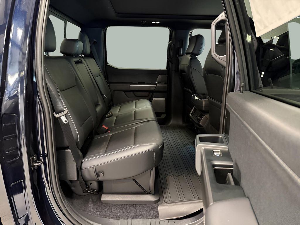 Used 2025 Ford F150 Lariat w/ Equipment Group 501A Mid image 12