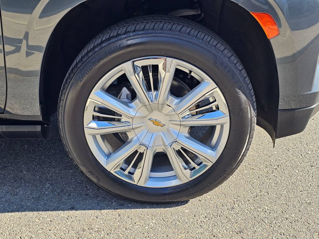 Used 2021 Chevrolet Tahoe High Country w/ Premium Package AWD/4WD image 9