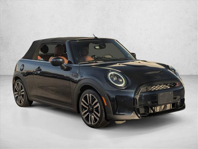 Used 2023 MINI Cooper S image 3