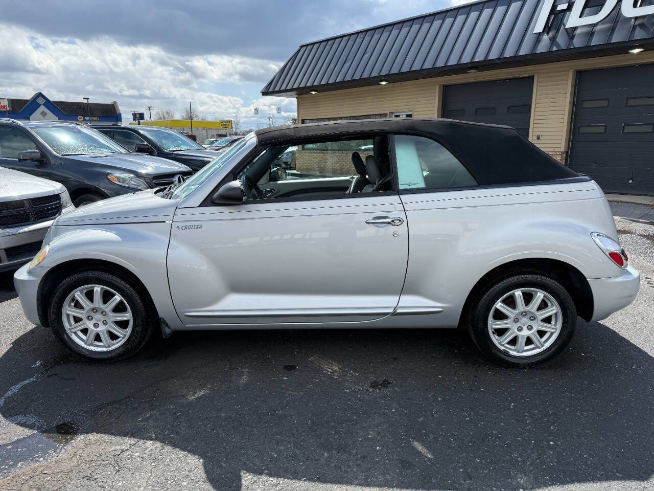 Used 2006 Chrysler PT Cruiser Touring image 14