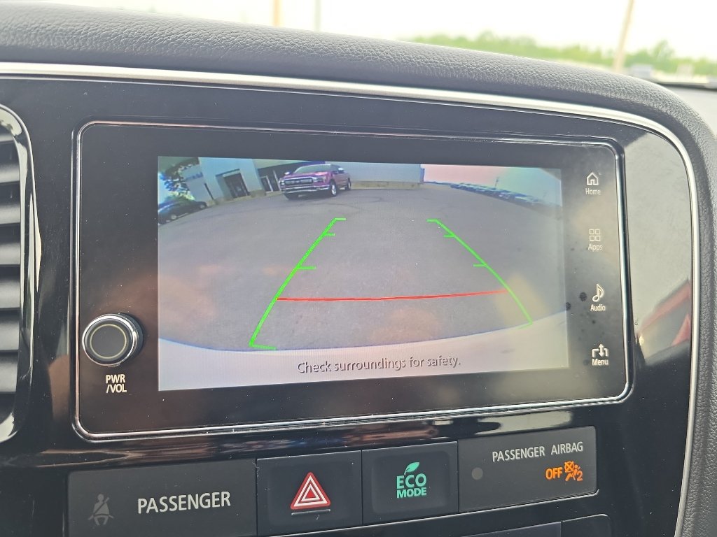 Used 2018 Mitsubishi Outlander SEL AWD/4WD image 27
