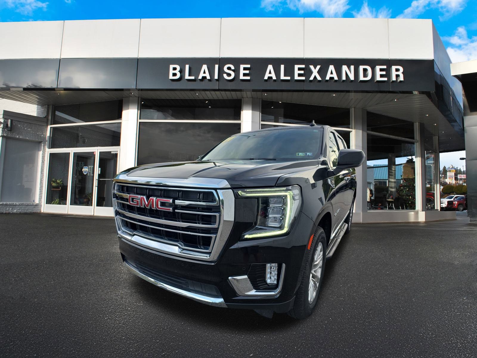 Used 2024 GMC Yukon SLT image 10