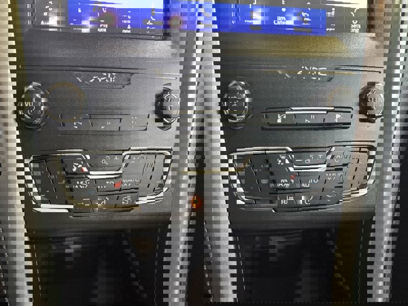 Used 2020 Ford Fusion SE image 22