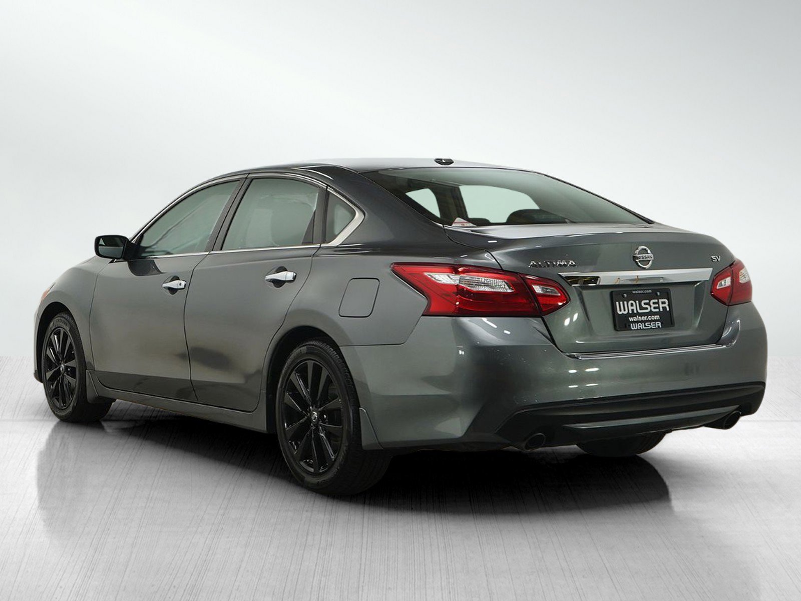 Used 2016 Nissan Altima 2.5 SV image 3