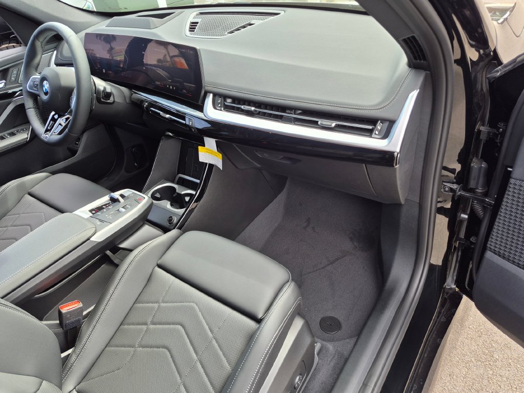 New 2026 BMW X1 xDrive28i w/ Technology Package AWD/4WD image 10