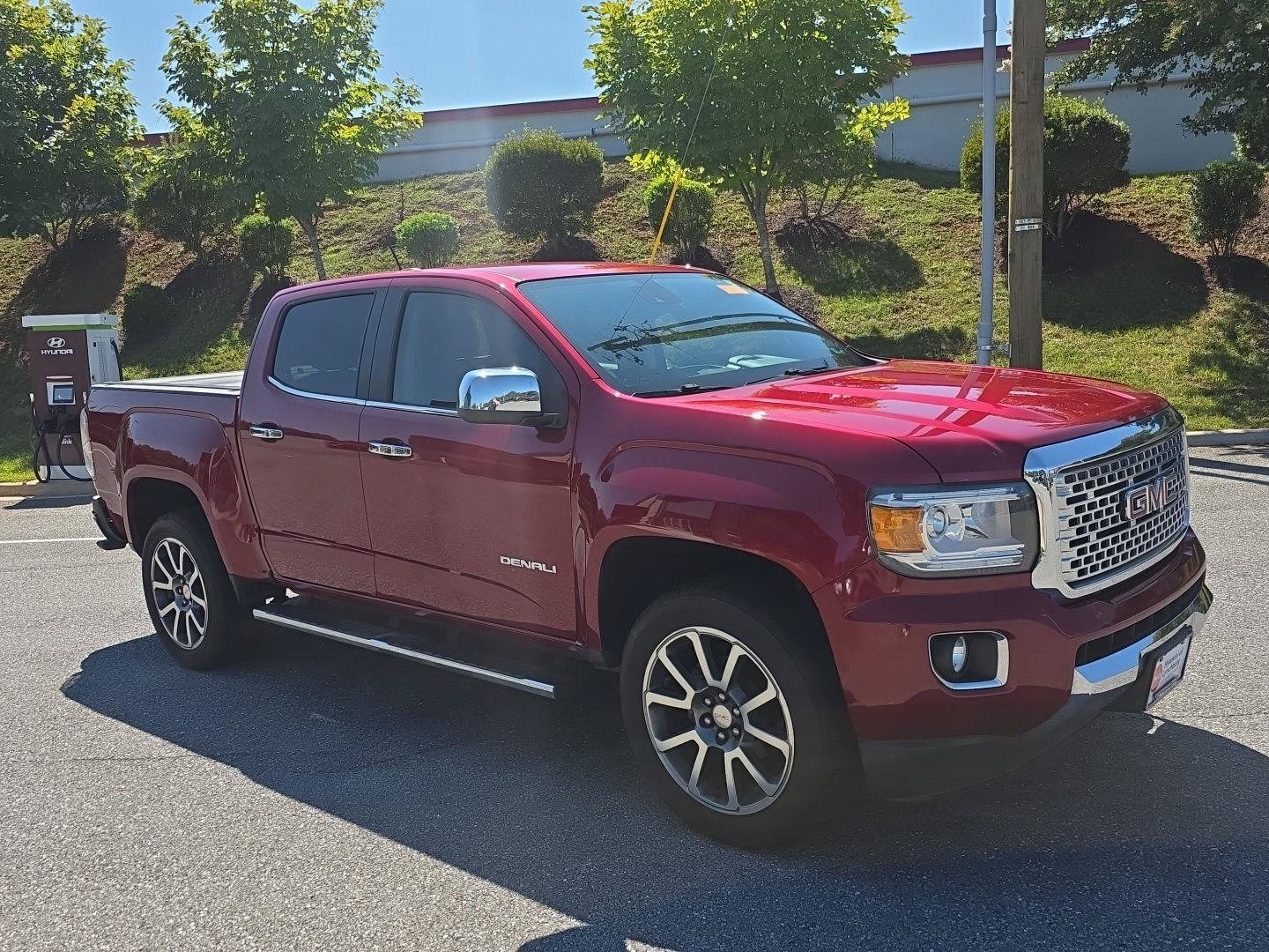 Used 2017 GMC Canyon Denali AWD/4WD image 5
