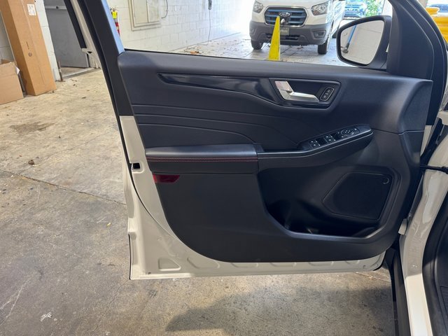 New 2026 Ford Escape ST-Line Select image 10