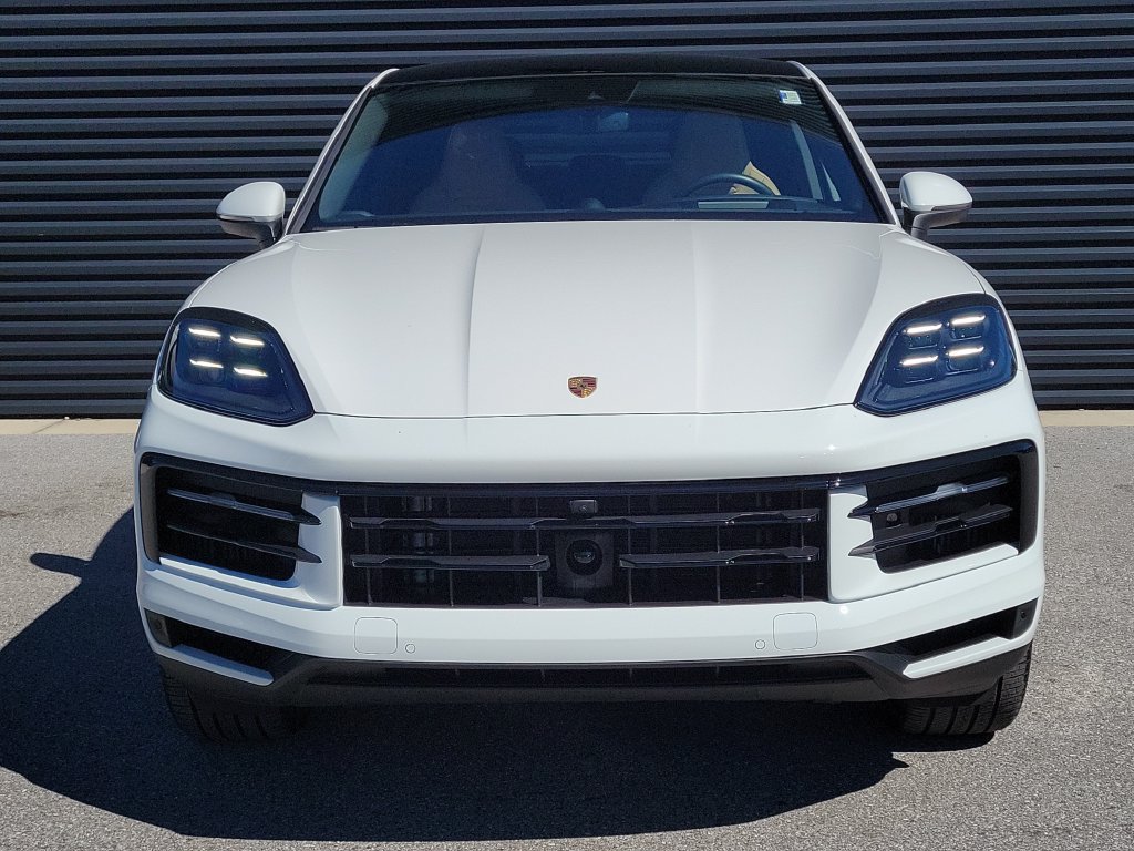 Certified 2026 Porsche Cayenne Coupe AWD/4WD image 10