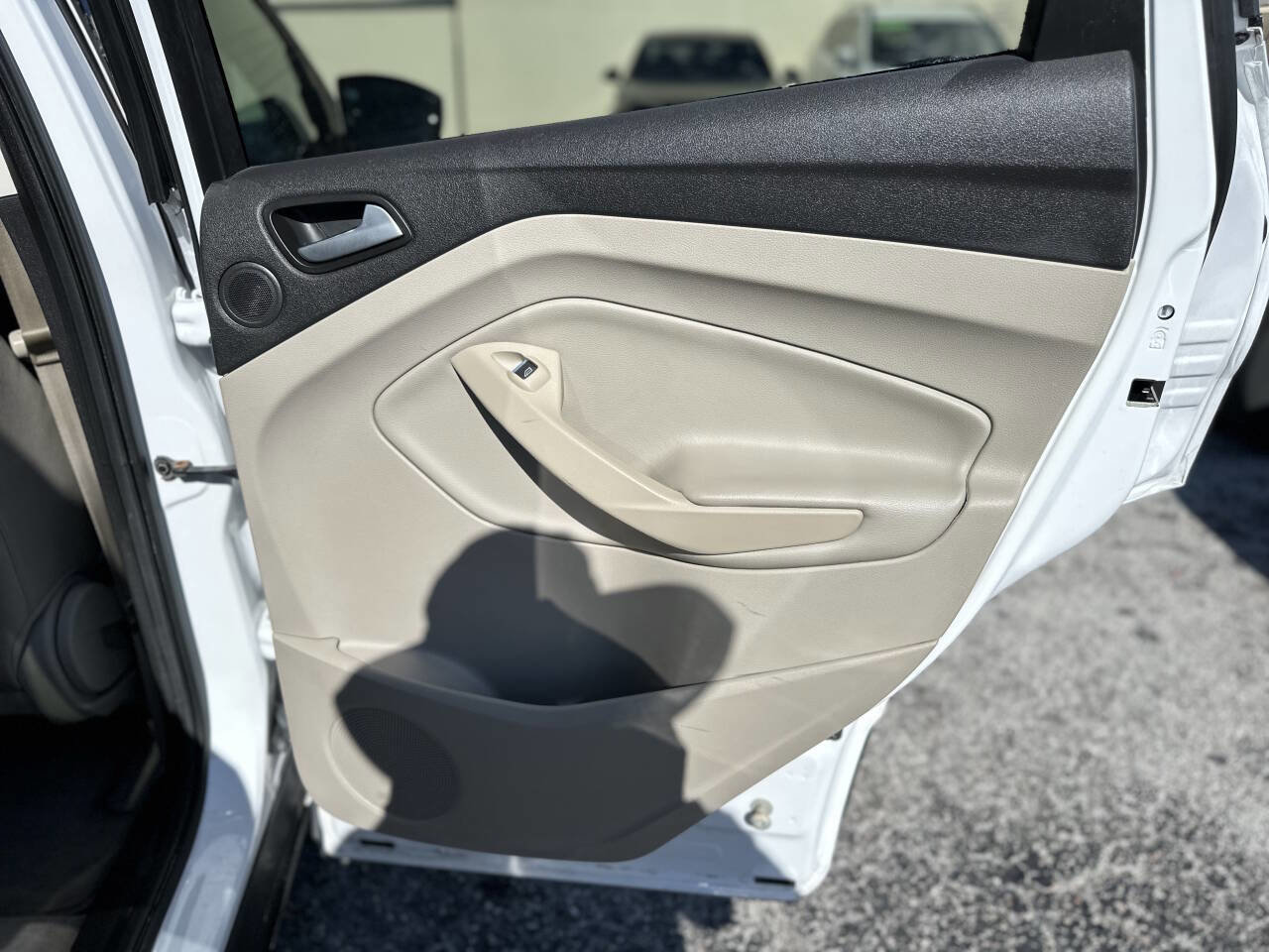 Used 2015 Ford Escape SE w/ Equipment Group 201A image 23