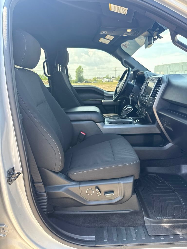 Used 2017 Ford F150 XLT w/ Equipment Group 302A Luxury AWD/4WD image 15