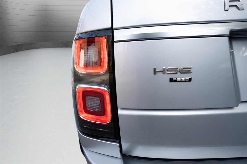 Used 2020 Land Rover Range Rover HSE image 16
