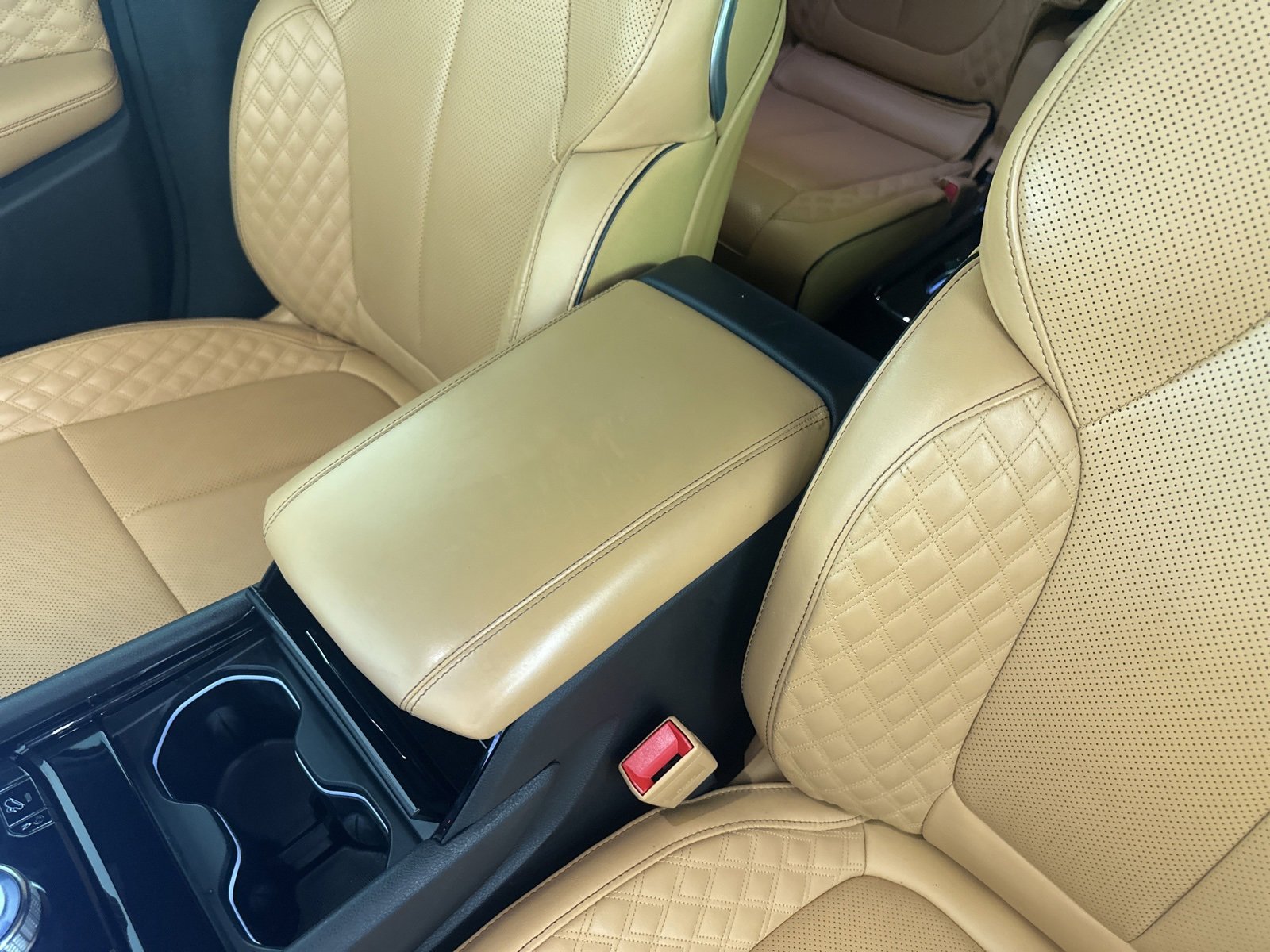 Used 2023 Jeep Grand Cherokee L Summit w/ High Altitude Package image 20