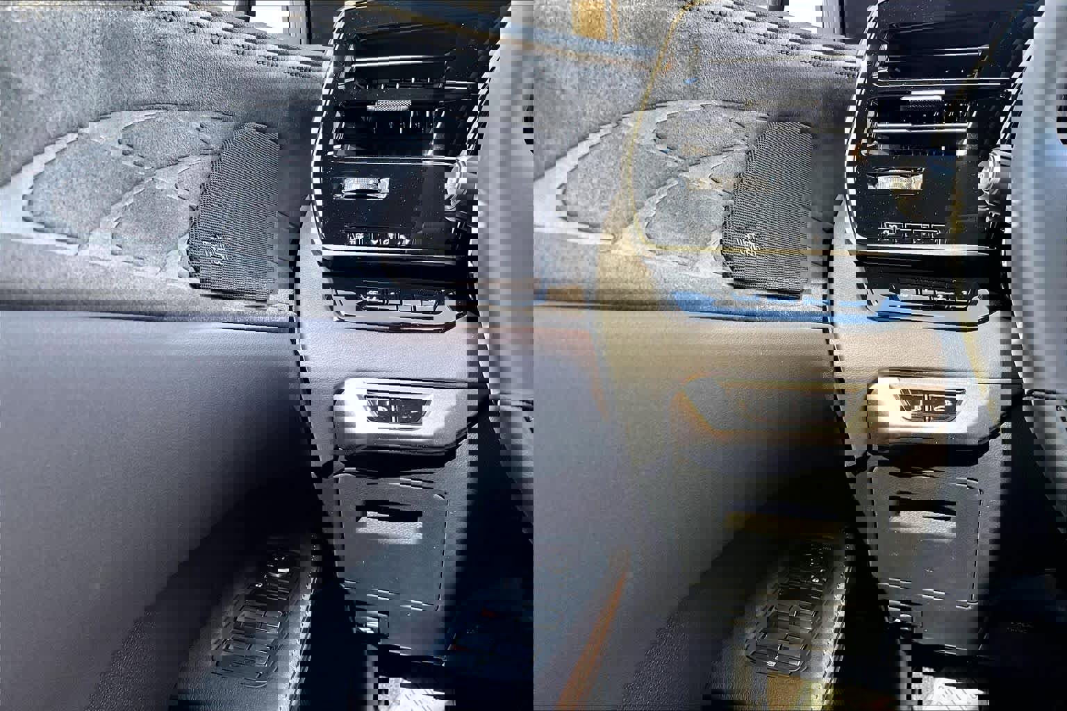 Used 2026 Lexus RX 450h Luxury w/ Convenience Package image 20