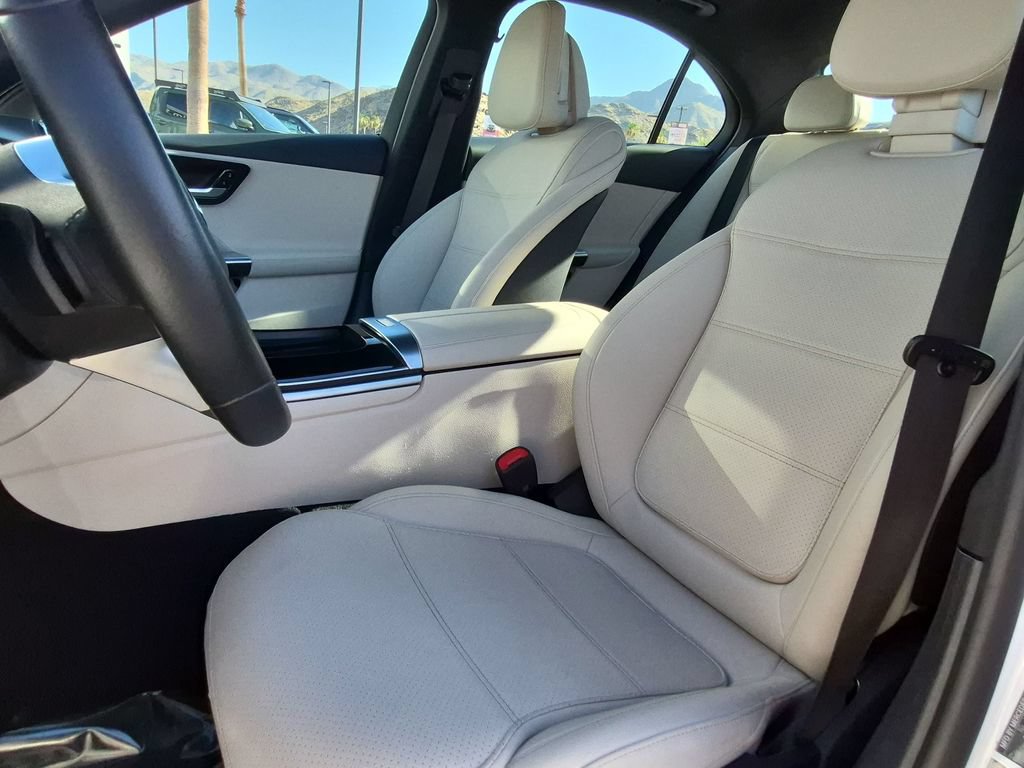 Used 2025 Mercedes-Benz C 300 Sedan image 13