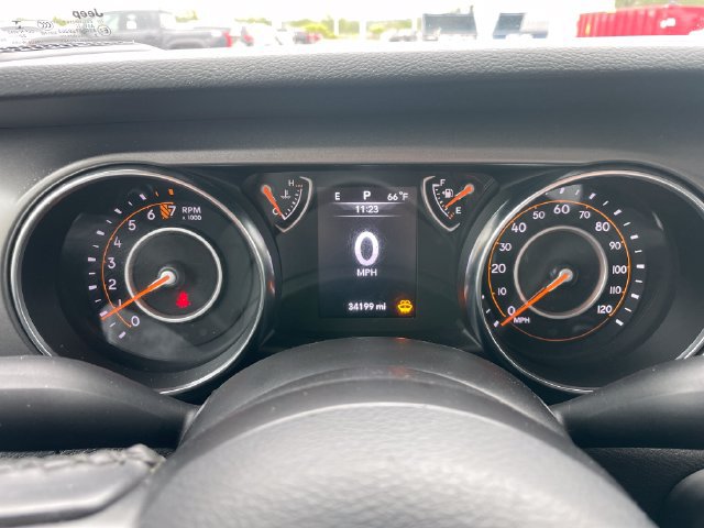 Used 2022 Jeep Gladiator Sport AWD/4WD image 9