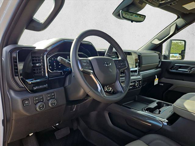New 2026 Chevrolet Silverado 2500 ZR2 AWD/4WD image 3