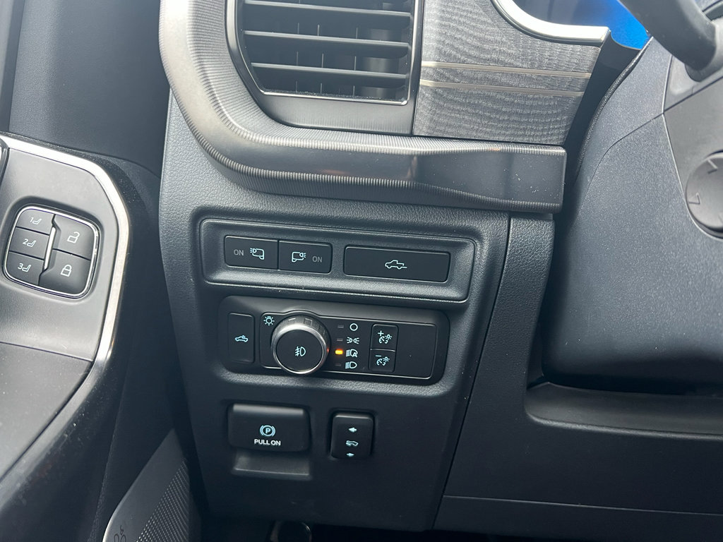 Used 2022 Ford F150 Platinum w/ Equipment Group 701A High image 24