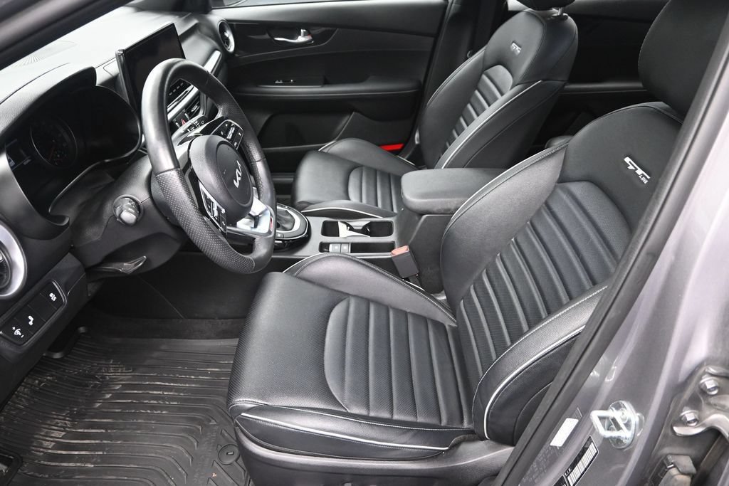 Certified 2023 Kia Forte GT-Line w/ GT-Line Premium Package FWD image 13