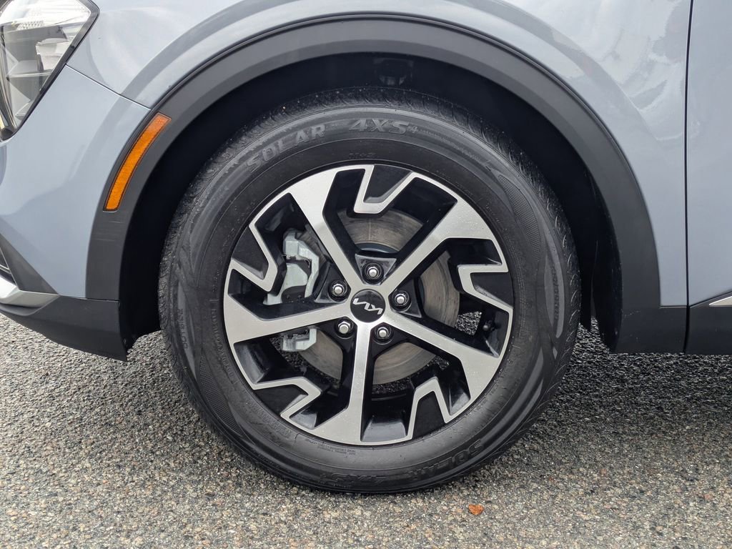 Used 2023 Kia Sportage EX image 9
