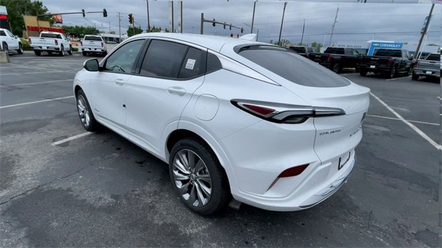 New 2025 Buick Envista Avenir image 8