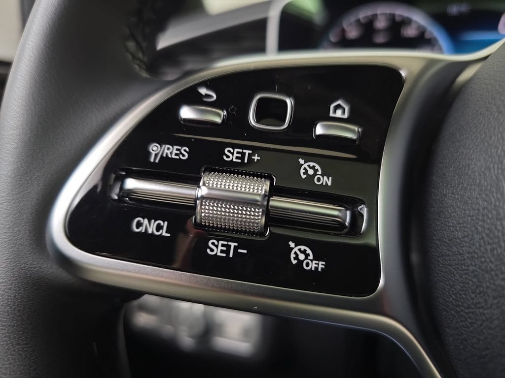 Used 2023 Mercedes-Benz GLE 350 4MATIC image 20