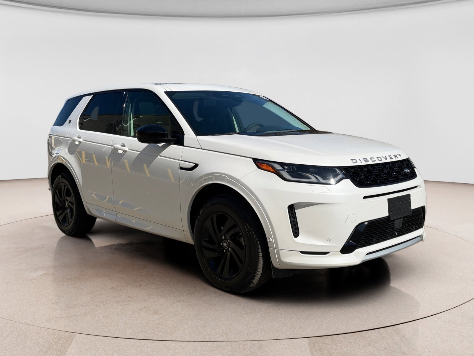 Used 2024 Land Rover Discovery Sport S image 7