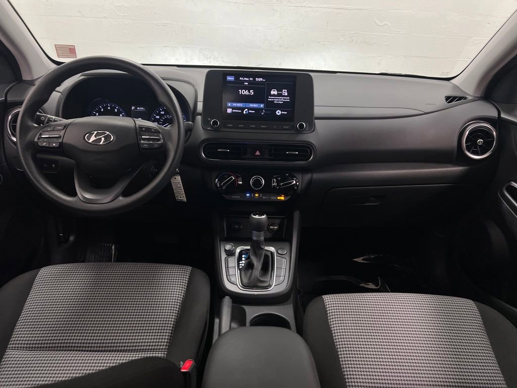 Used 2023 Hyundai Kona SE image 13