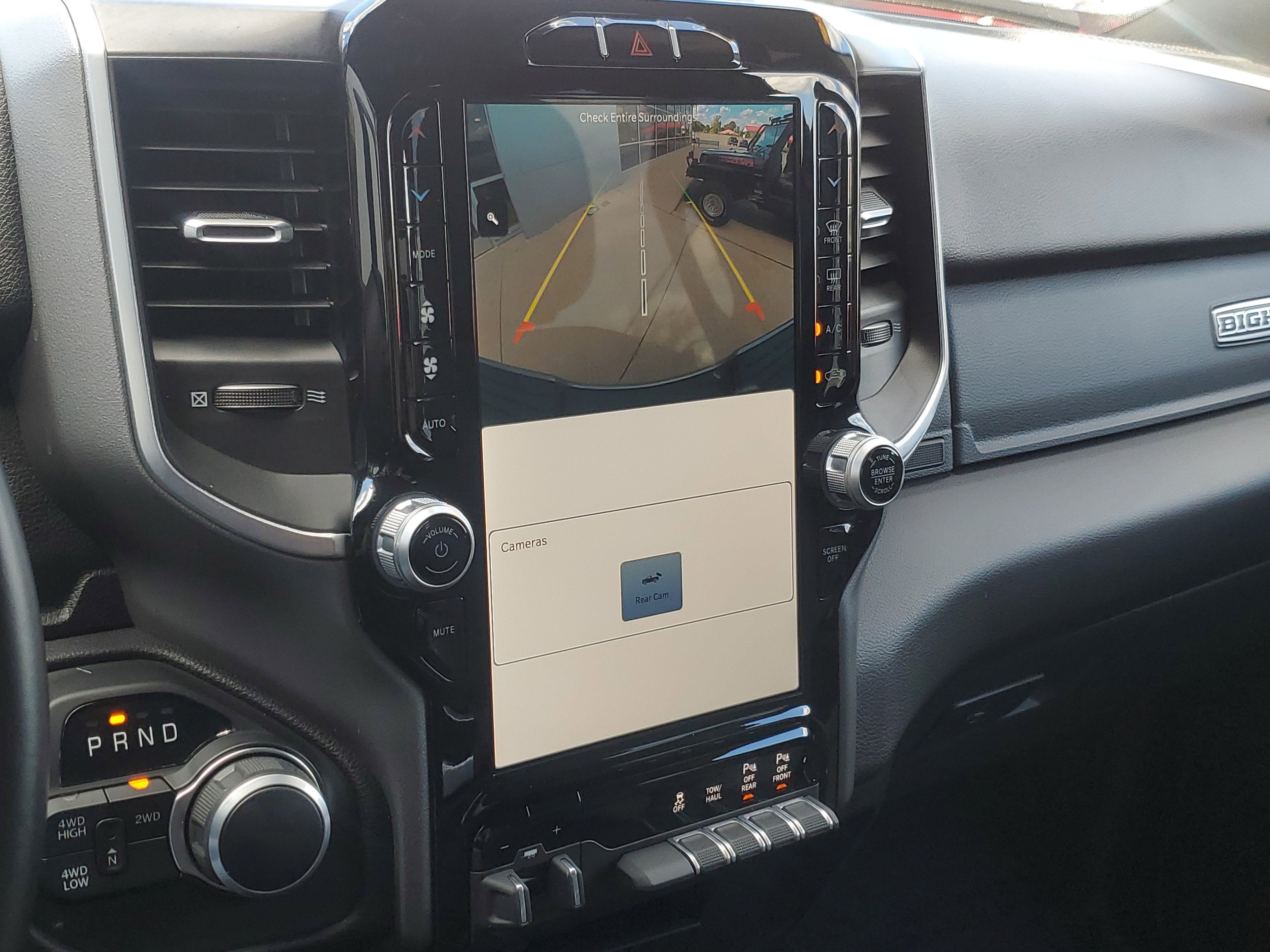 Used 2024 RAM 2500 Big Horn w/ Sport Appearance Package image 17