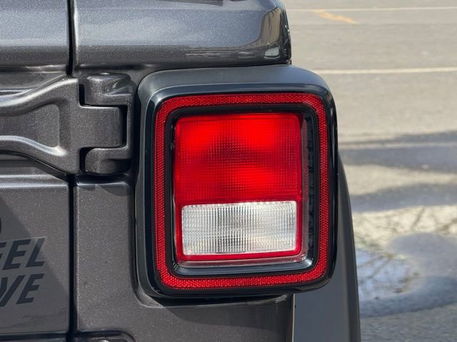 Used 2023 Jeep Wrangler Willys image 17