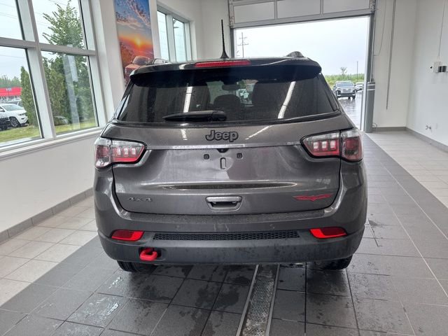 Used 2024 Jeep Compass Trailhawk image 4
