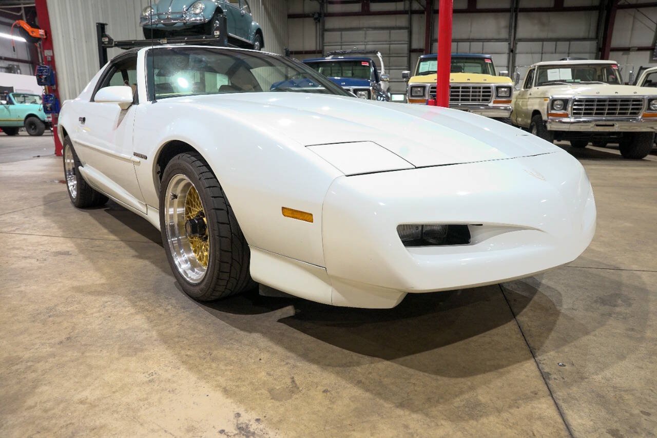 Used 1992 Pontiac Firebird Formula RWD image 12