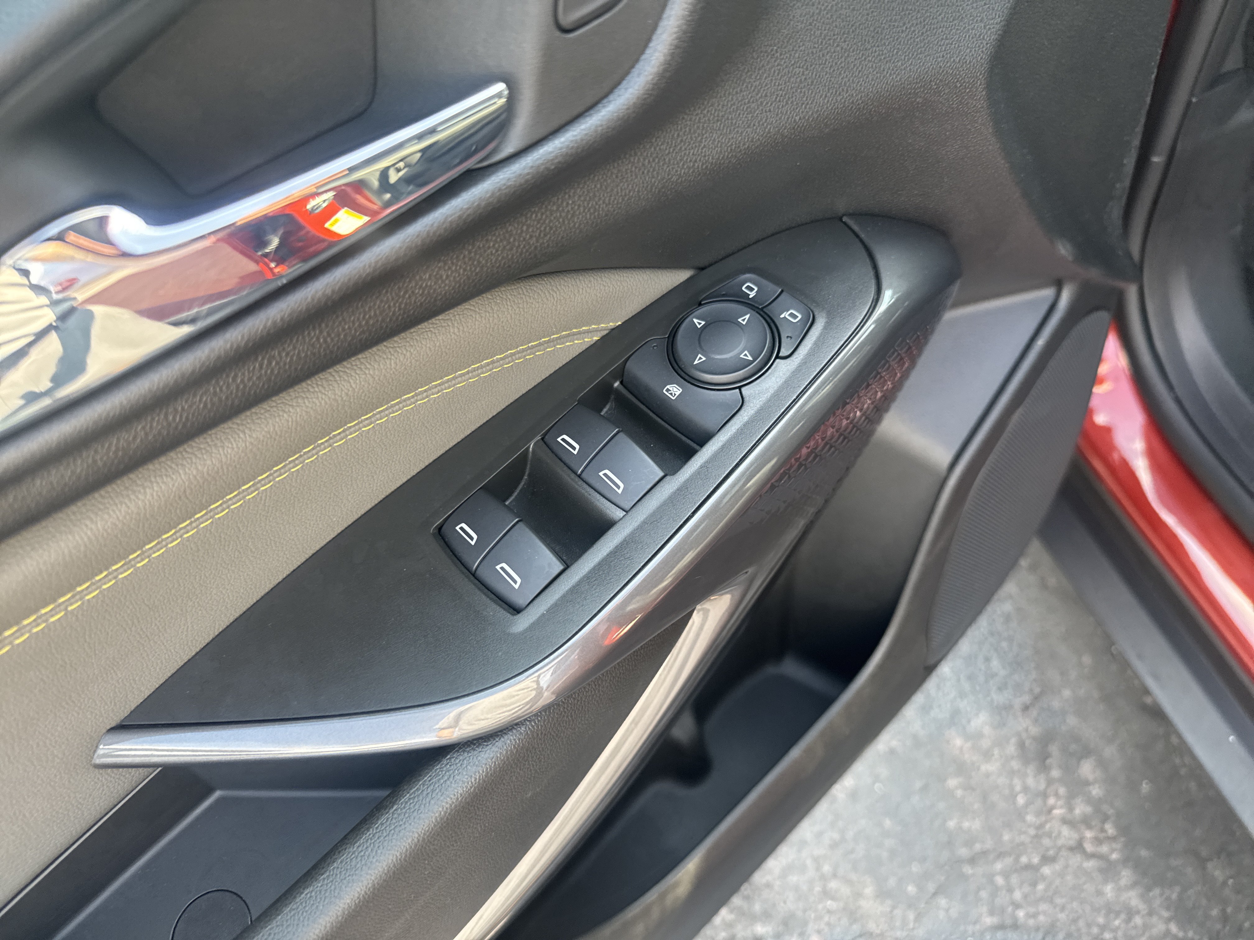 Used 2024 Chevrolet Trax ACTIV w/ Sunroof Package FWD image 16