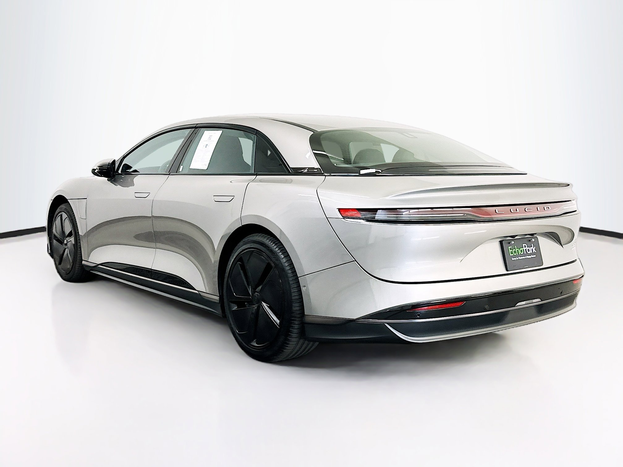 Used 2024 Lucid Air Touring AWD/4WD image 5