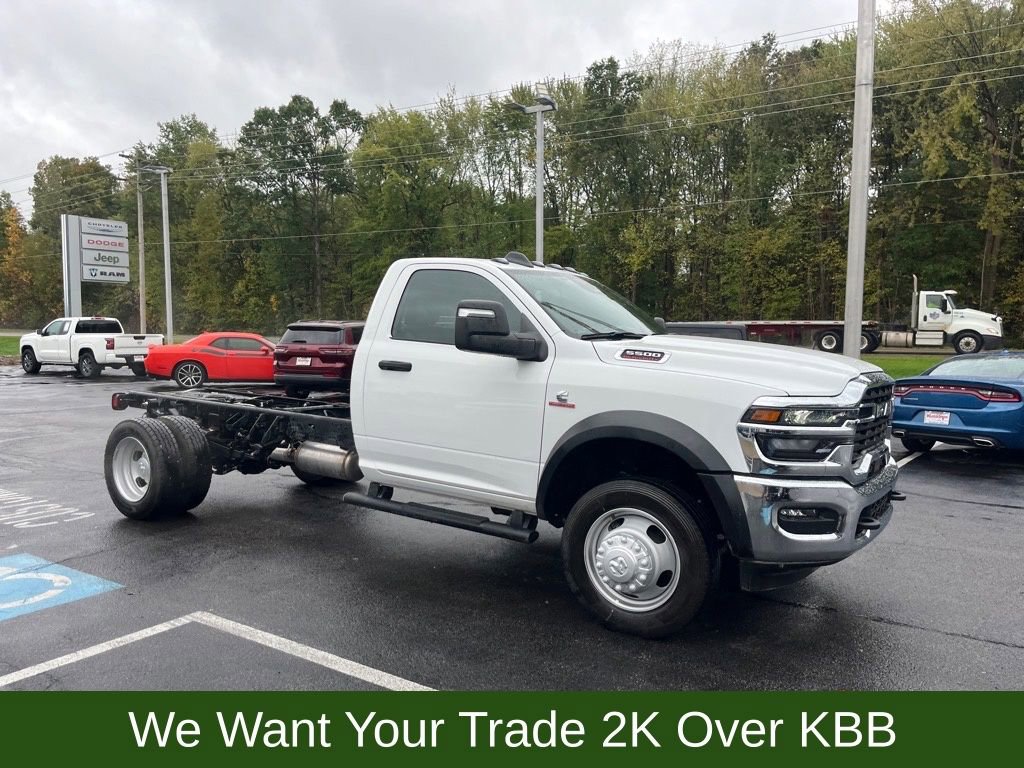 New 2025 RAM 5500 Tradesman AWD/4WD image 6