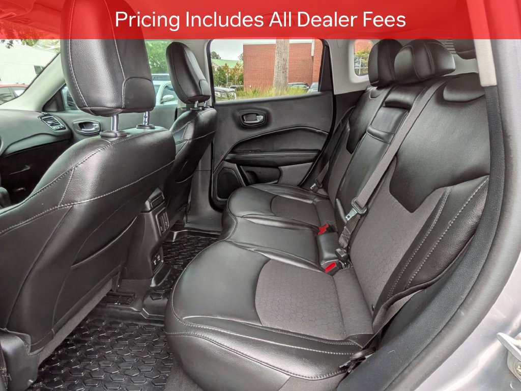 Used 2019 Jeep Compass Latitude FWD image 14
