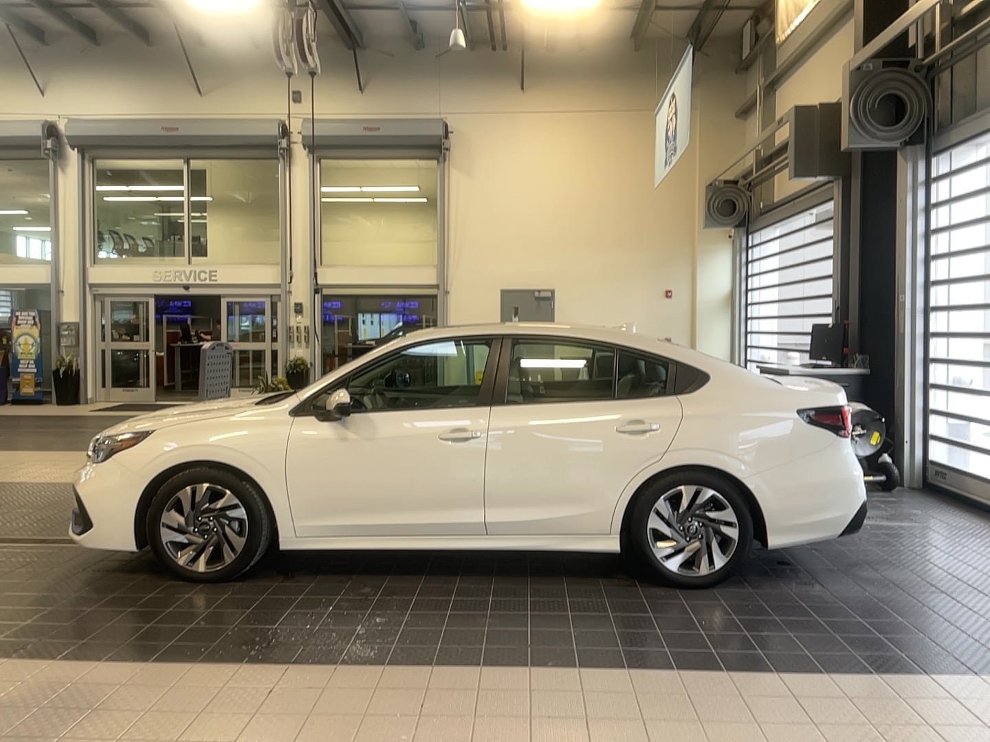 Used 2025 Subaru Legacy Limited AWD/4WD image 4