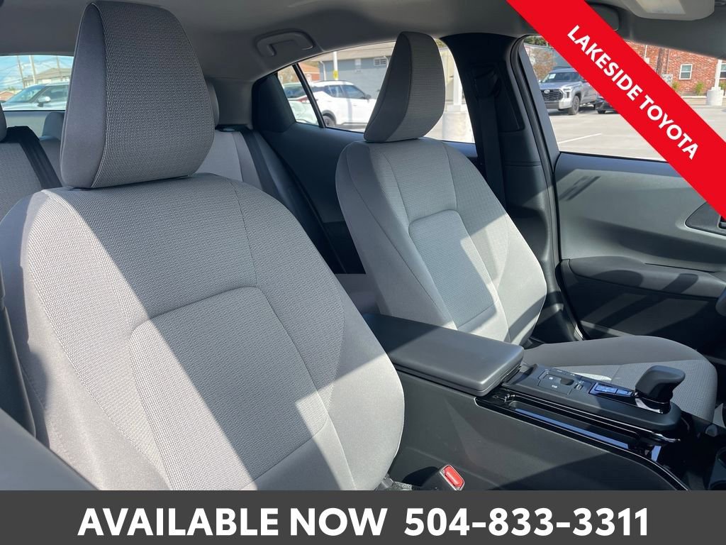 Certified 2025 Toyota Prius LE image 15