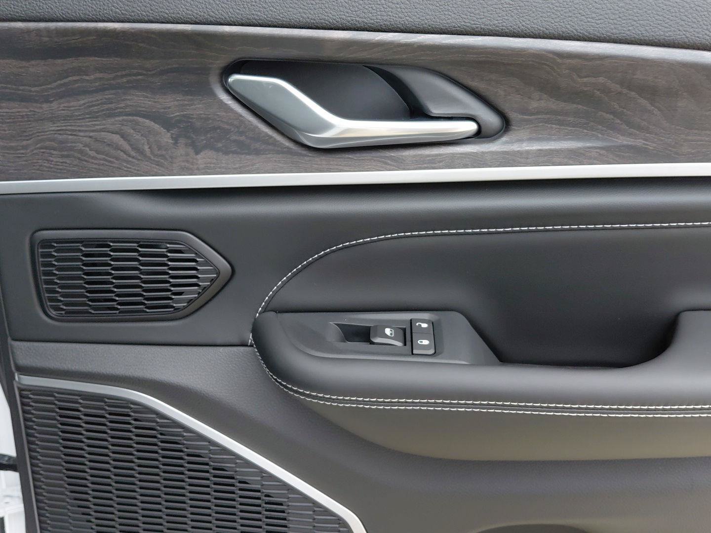 New 2026 Jeep Grand Cherokee Limited AWD/4WD image 17