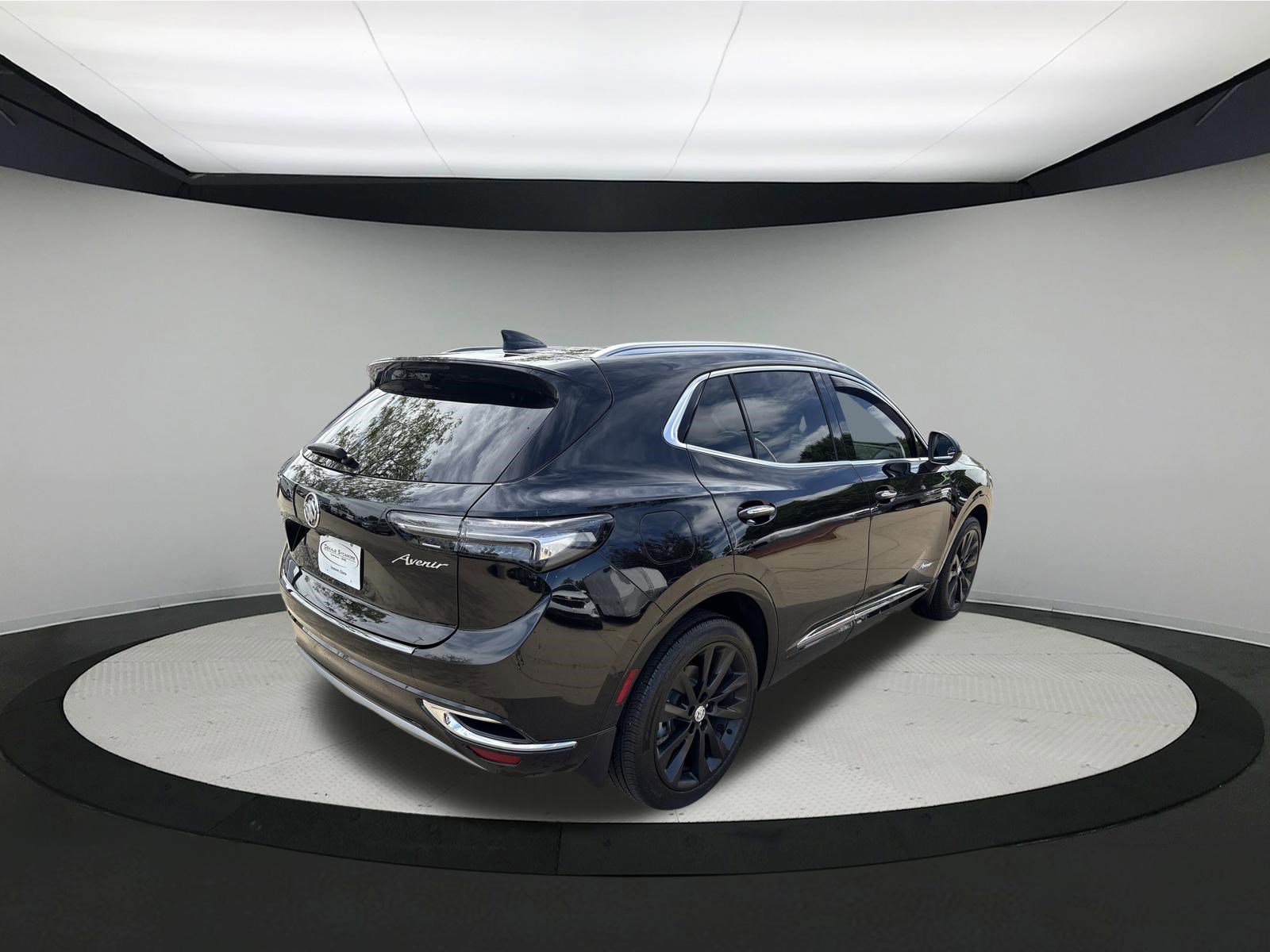 Used 2023 Buick Envision Avenir AWD/4WD image 7
