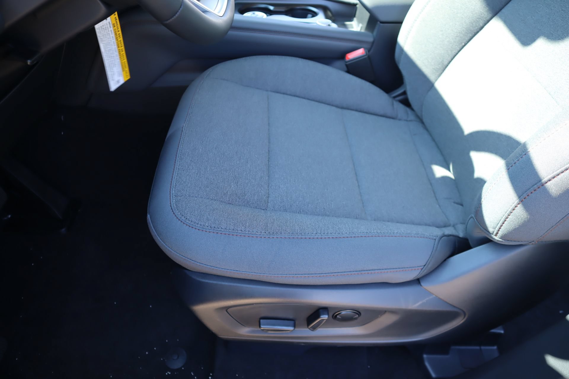 New 2026 Ford Explorer Active RWD image 13
