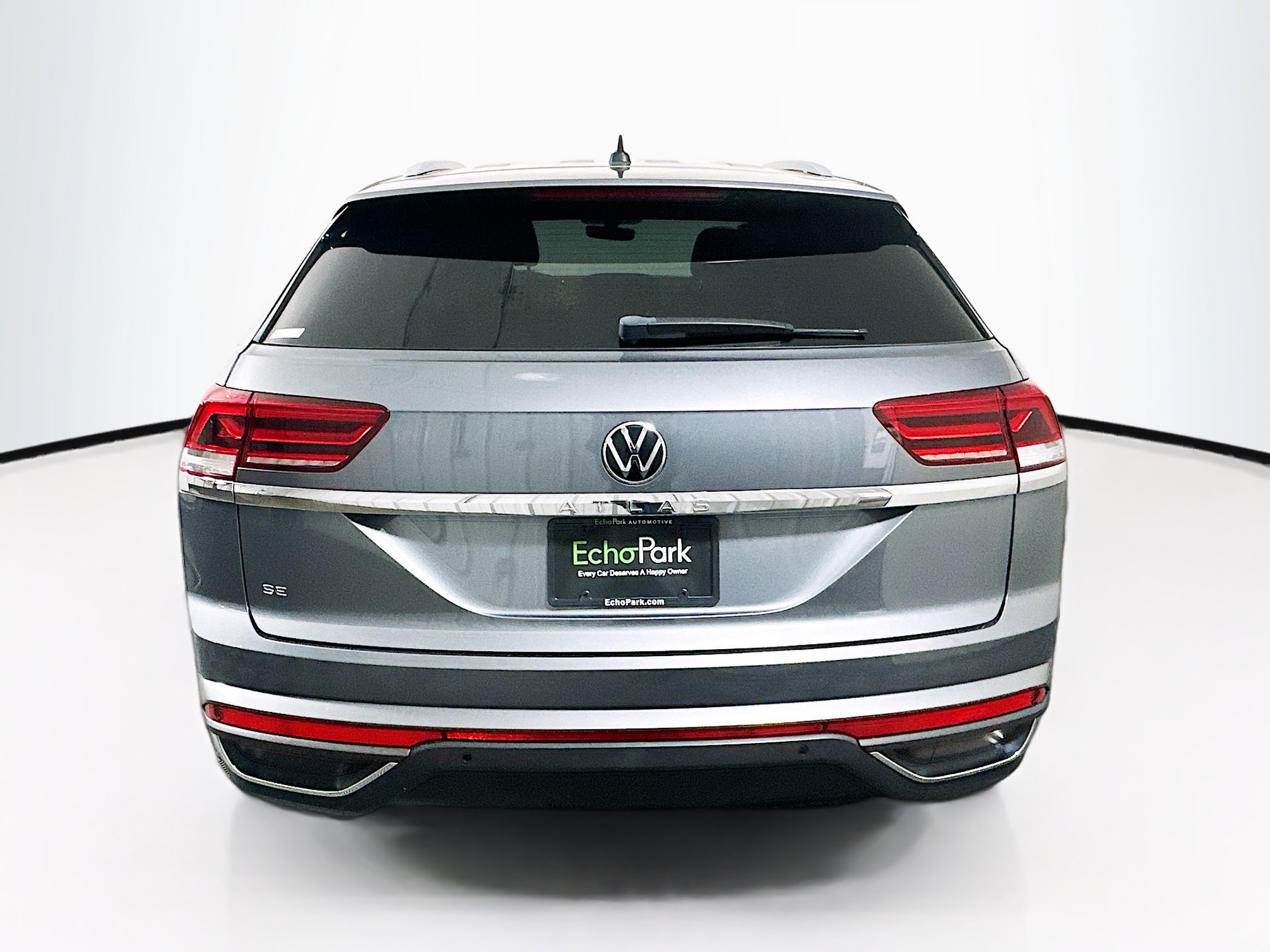 Used 2022 Volkswagen Atlas Cross Sport SE w/ Black Wheel Package FWD image 7