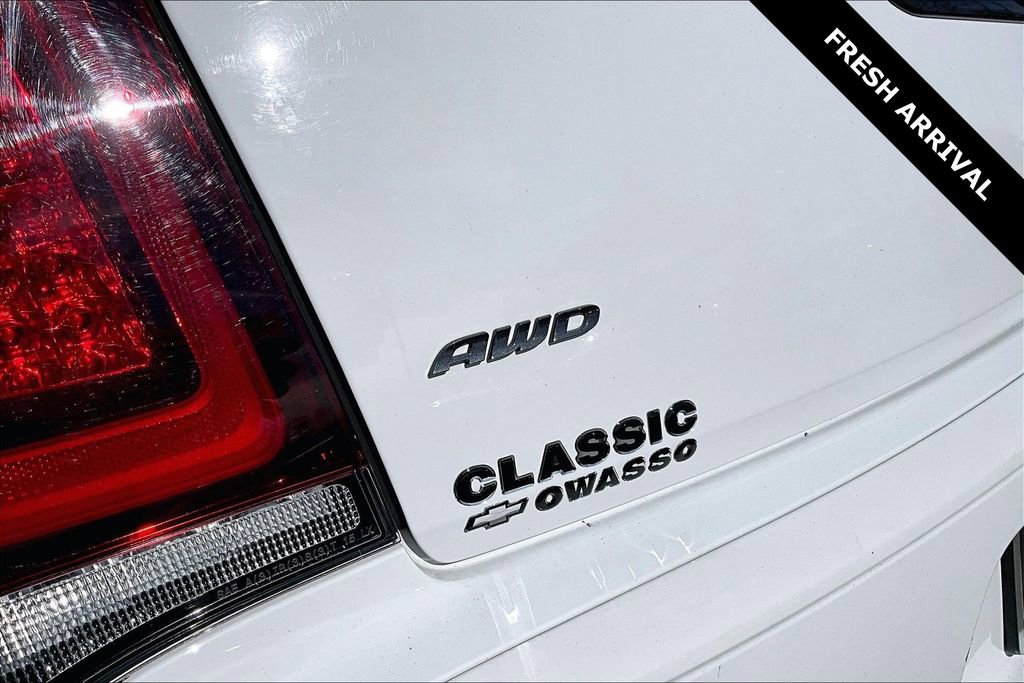 Used 2023 Chrysler 300 Touring L w/ Comfort Group image 23