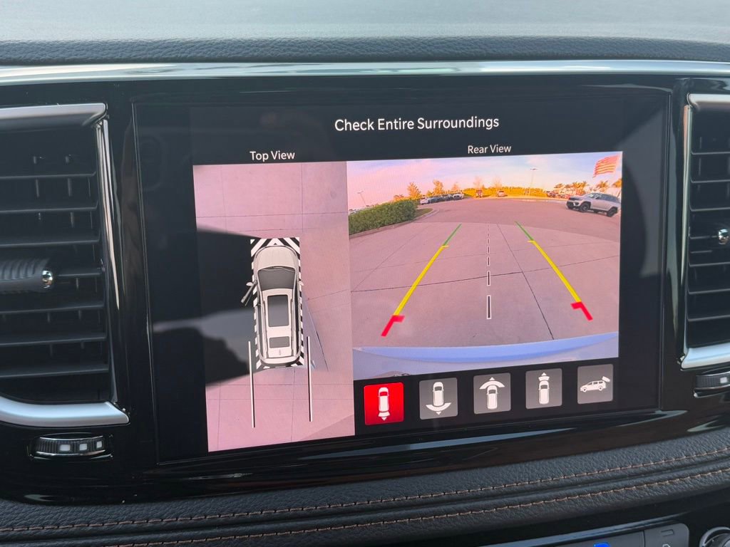 New 2026 Chrysler Pacifica Pinnacle image 14