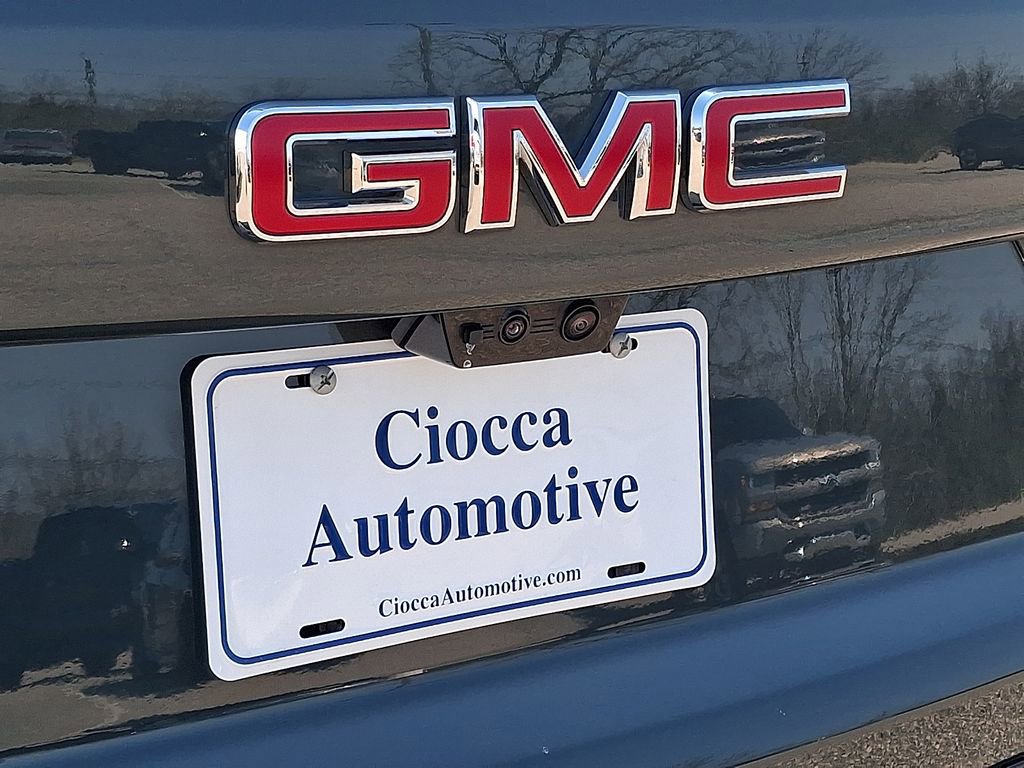 Used 2026 GMC Yukon AT4 Ultimate w/ LPO, Floor Liner Package AWD/4WD image 35