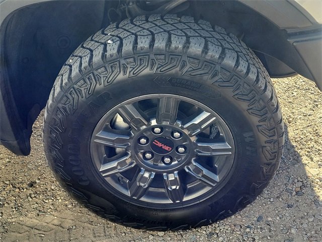 Used 2024 GMC Sierra 1500 AT4X image 5
