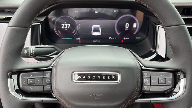 Used 2024 Jeep Wagoneer Launch Edition AWD/4WD image 13