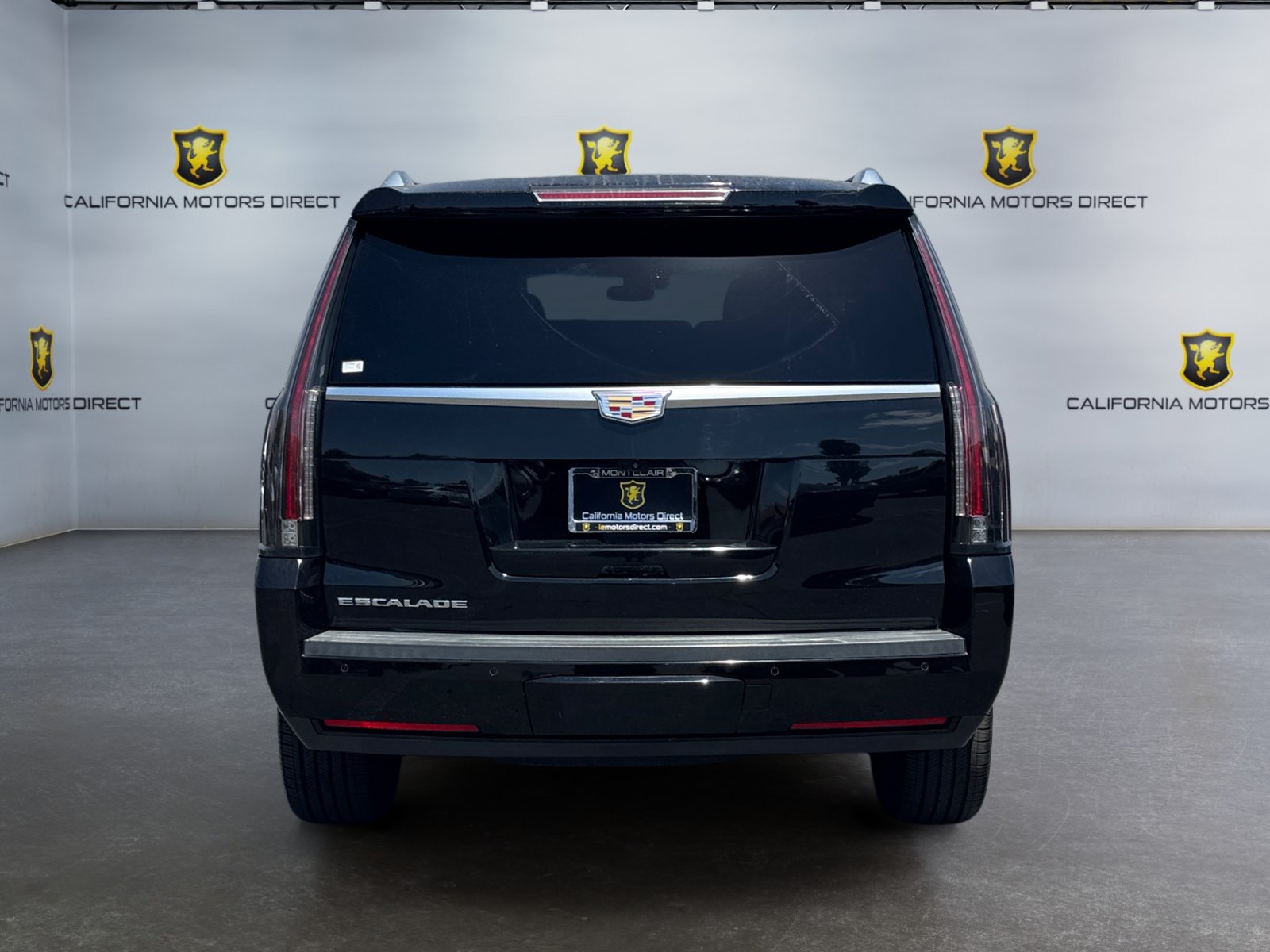 Used 2019 Cadillac Escalade Luxury AWD/4WD image 4