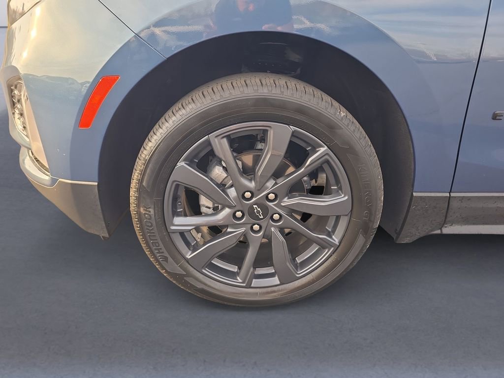Used 2024 Chevrolet Equinox RS w/ RS Leather Package image 9