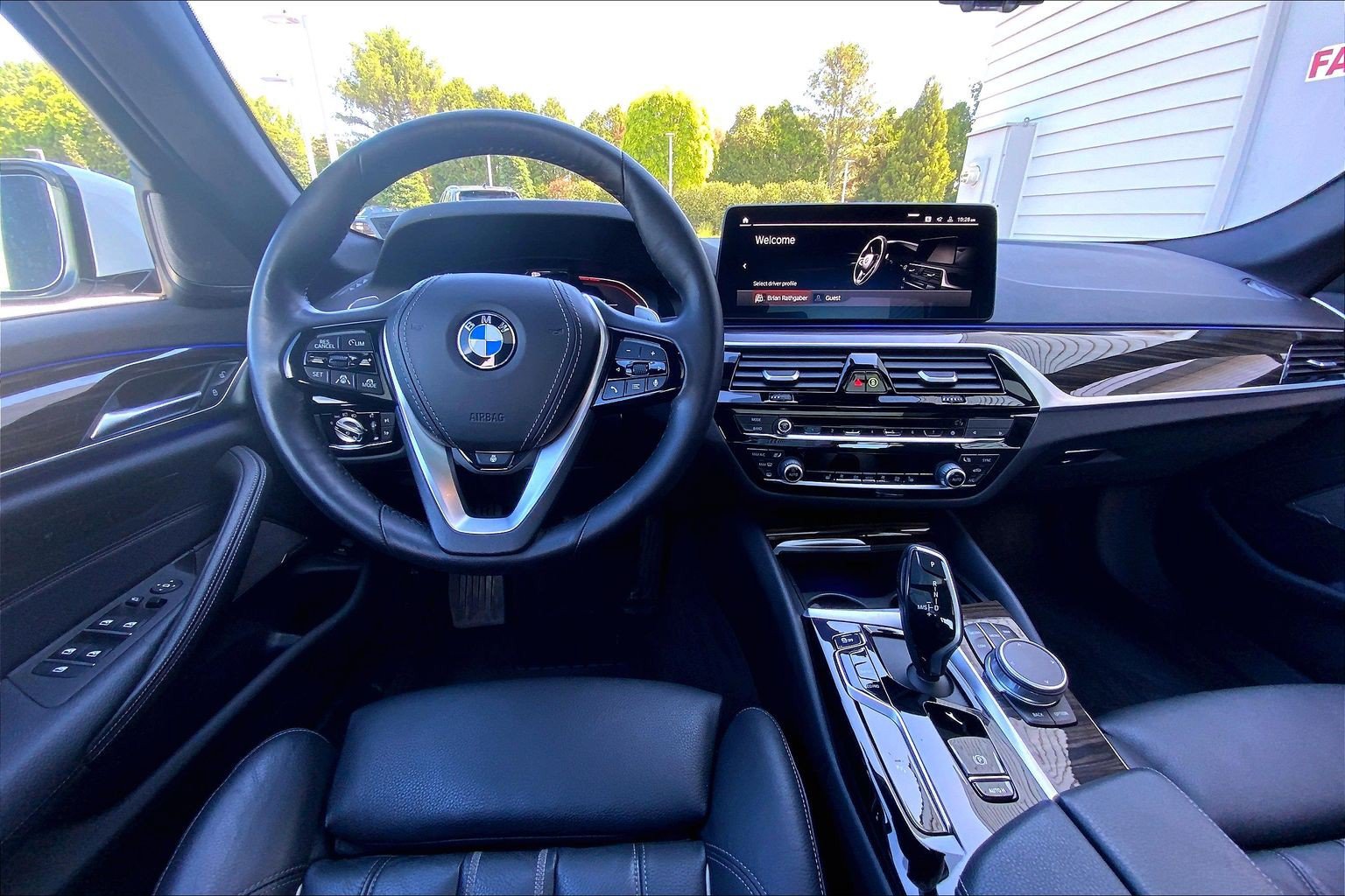 Used 2022 BMW 530i xDrive w/ Premium Package AWD/4WD image 12